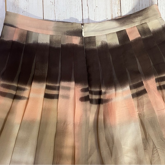 NWOT Designer | Theory | Ombré Silk Pleated Skirt - Picture 6 of 9